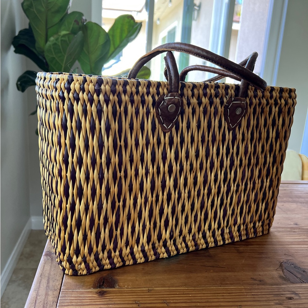 Club Monaco Woven Beach Tote